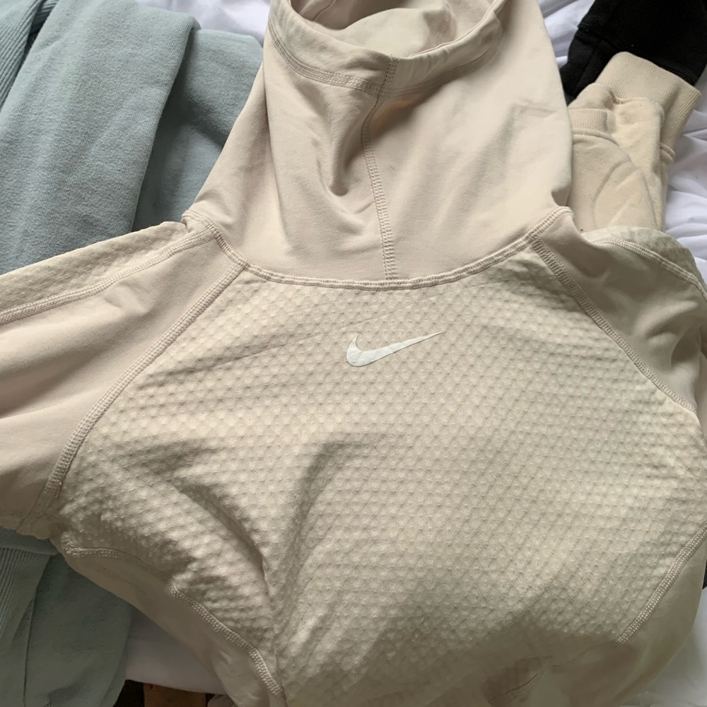 Nike Pro Hoodie